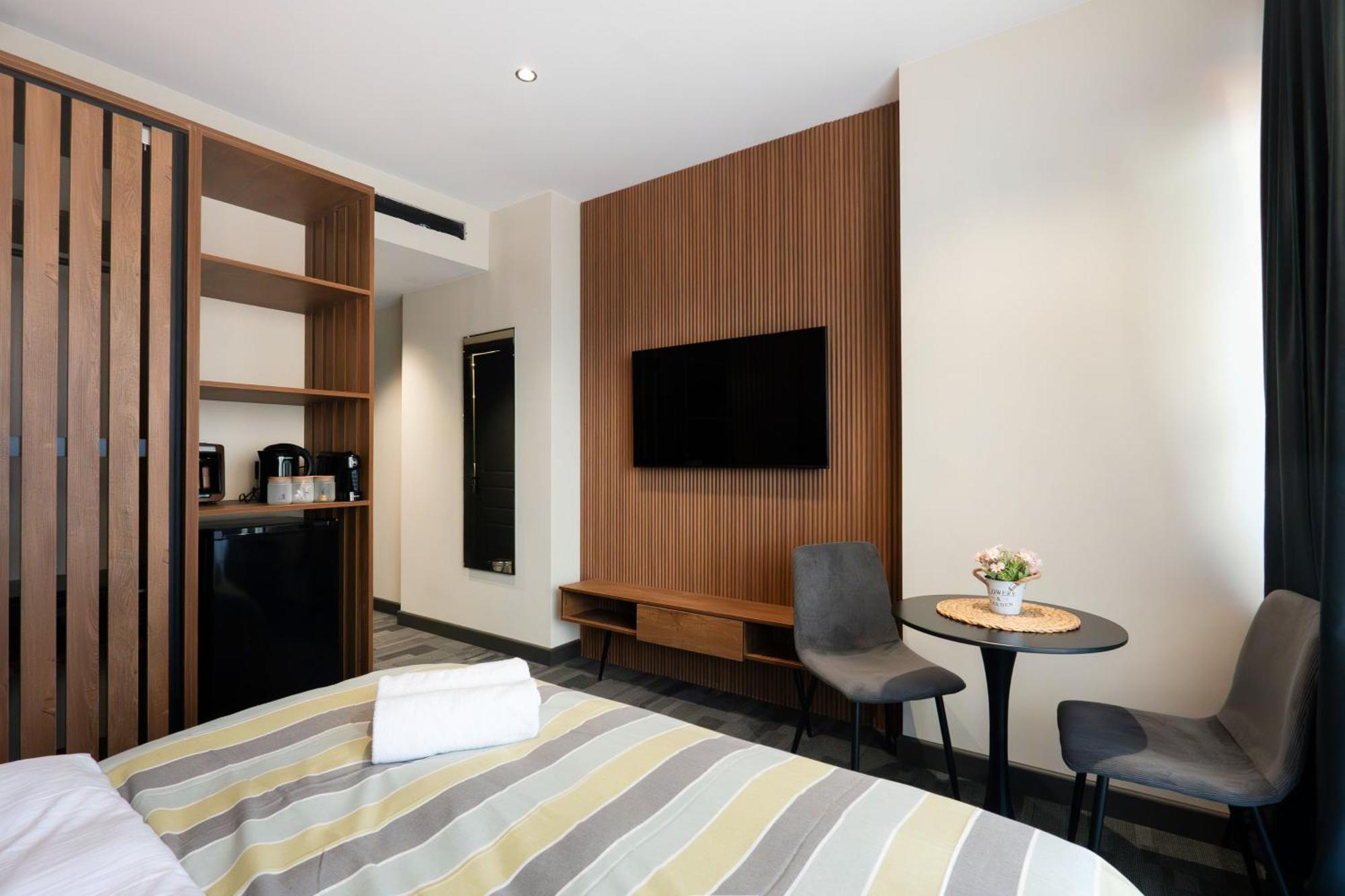 Nova Luxe Hotel & Residences บาทูมิ ภายนอก รูปภาพ