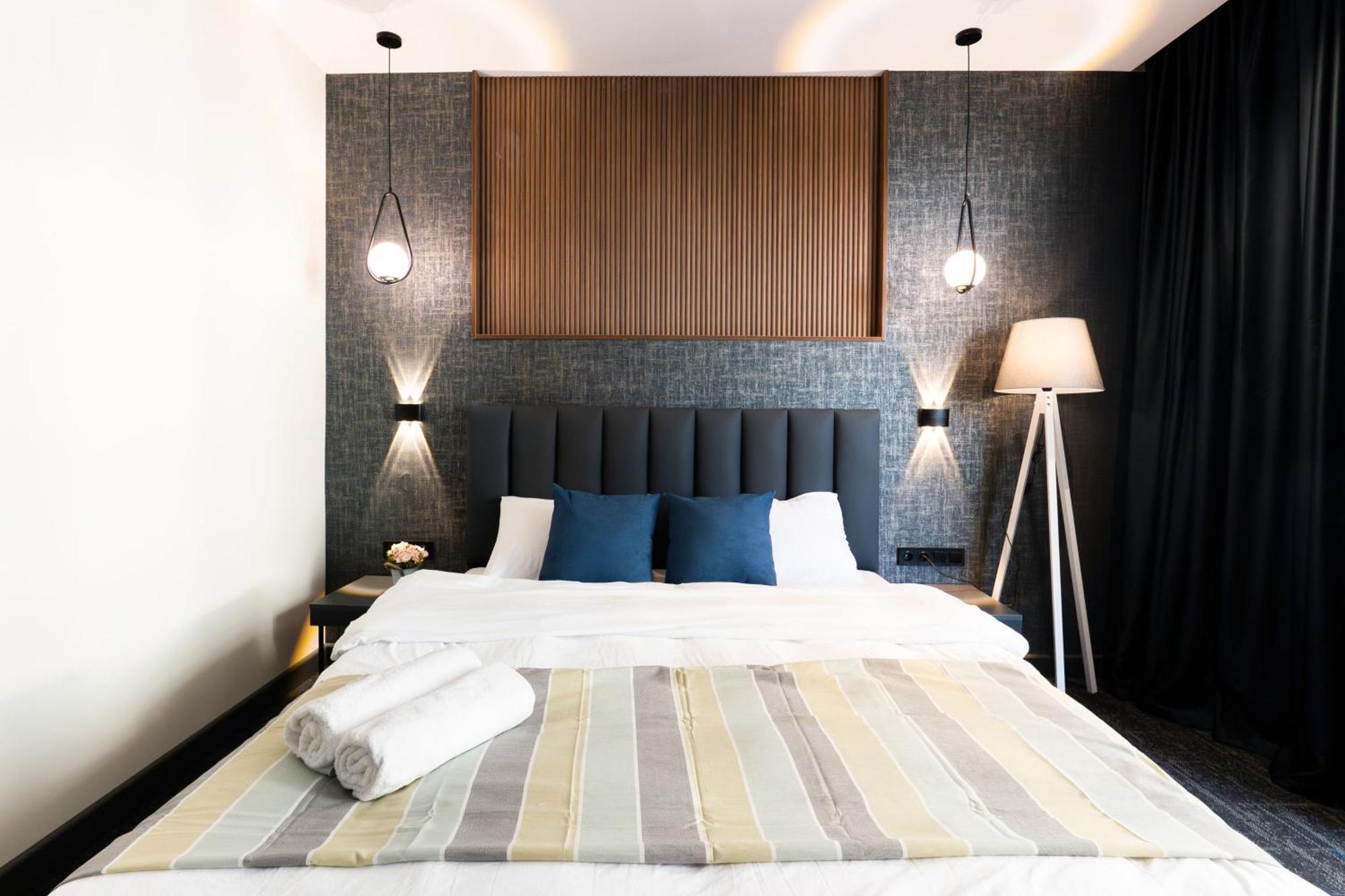 Nova Luxe Hotel & Residences บาทูมิ ภายนอก รูปภาพ