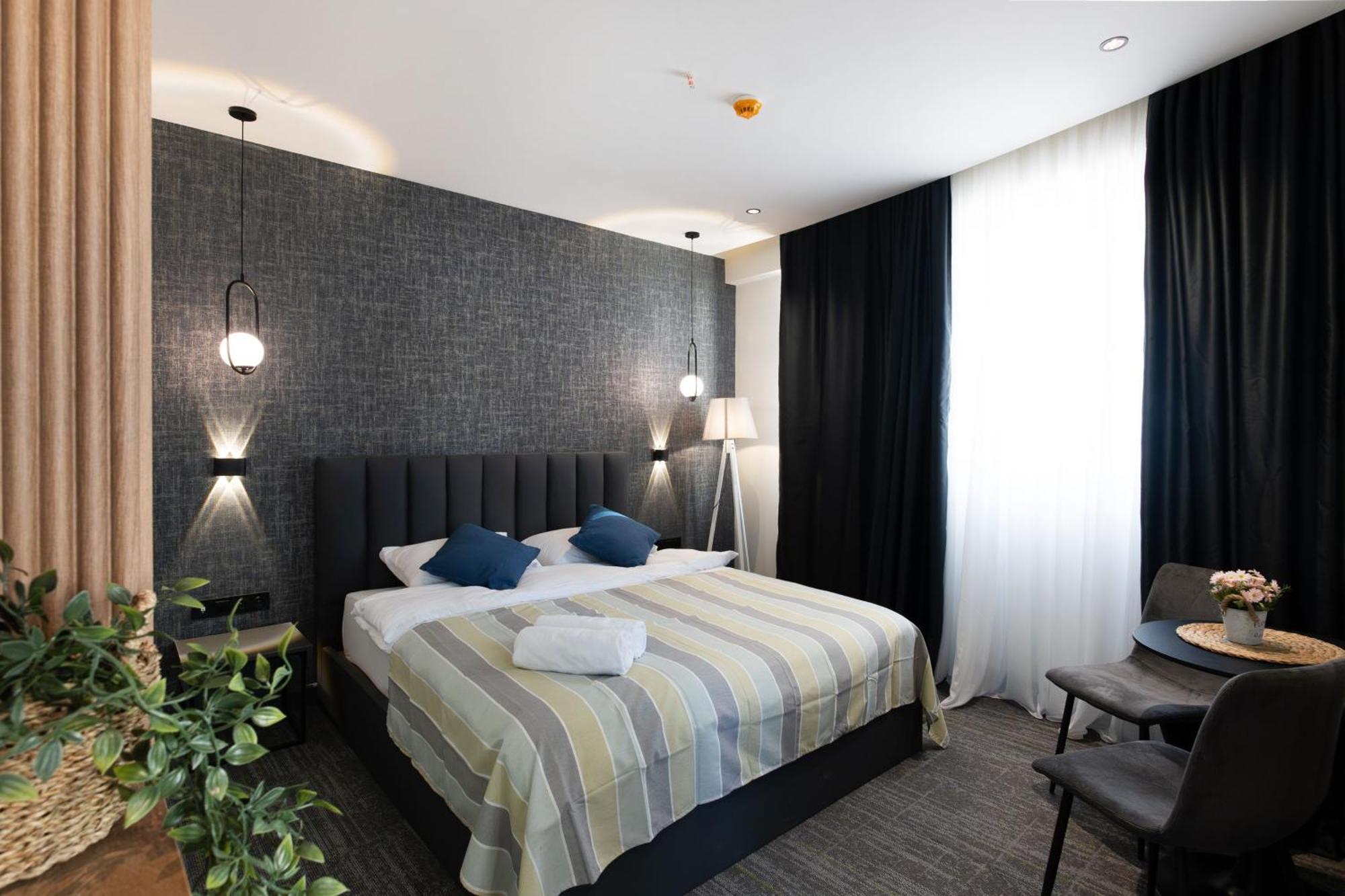 Nova Luxe Hotel & Residences บาทูมิ ภายนอก รูปภาพ